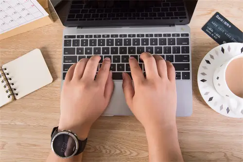 法律顾问五行属于什么